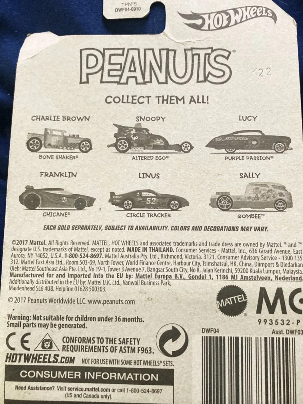2017 Hot Wheels Altered Ego Blue Snoopy Peanuts 2/6 DWF04